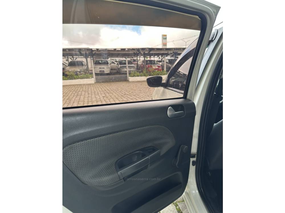 VOLKSWAGEN - GOL - 2011/2011 - Branca - R$ 26.900,00