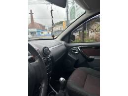 RENAULT - SANDERO - 2014/2014 - Prata - R$ 39.900,00