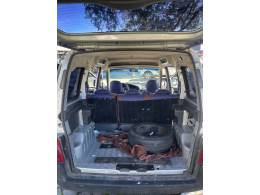 CITROËN - BERLINGO - 2002/2002 - Cinza - R$ 16.900,00