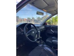 VOLKSWAGEN - GOLF - 2012/2012 - Vermelha - R$ 58.900,00